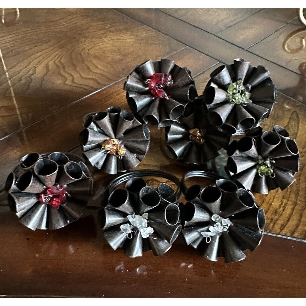 Napkin Ring Holders 3 Inch 8 Item Set Metal‎ Floral Multicolor Center Beads